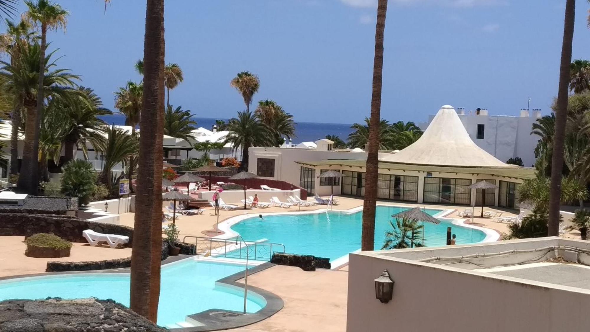 Luxury Apartamento Luz De Mar Complejo Playa Roca Costa Teguise Dış mekan fotoğraf