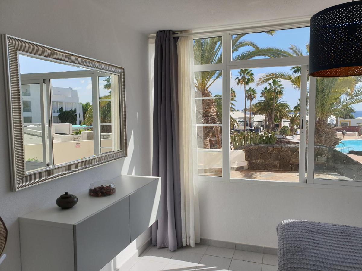 Luxury Apartamento Luz De Mar Complejo Playa Roca Costa Teguise Dış mekan fotoğraf